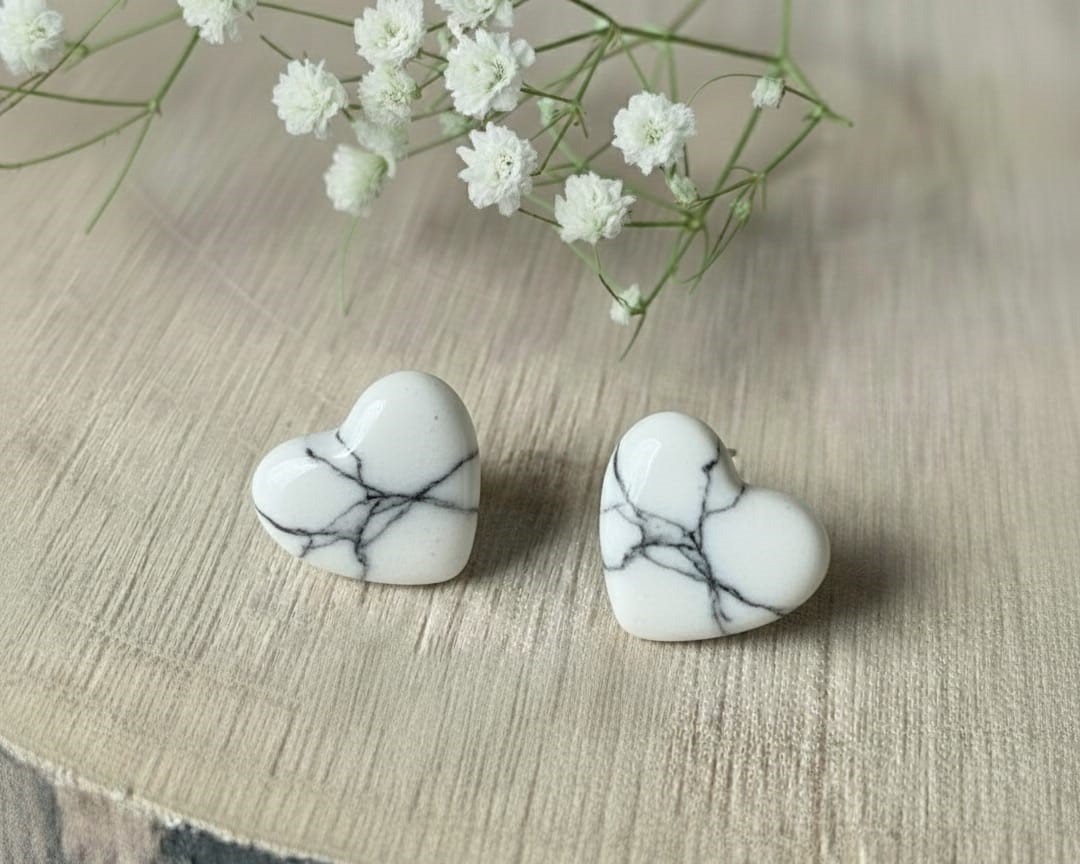 Marble Heart Resin Stud Earrings - Image 3